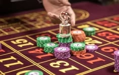 How to Play Roblox casino presented on mobile device in Pakistan with slots and live games